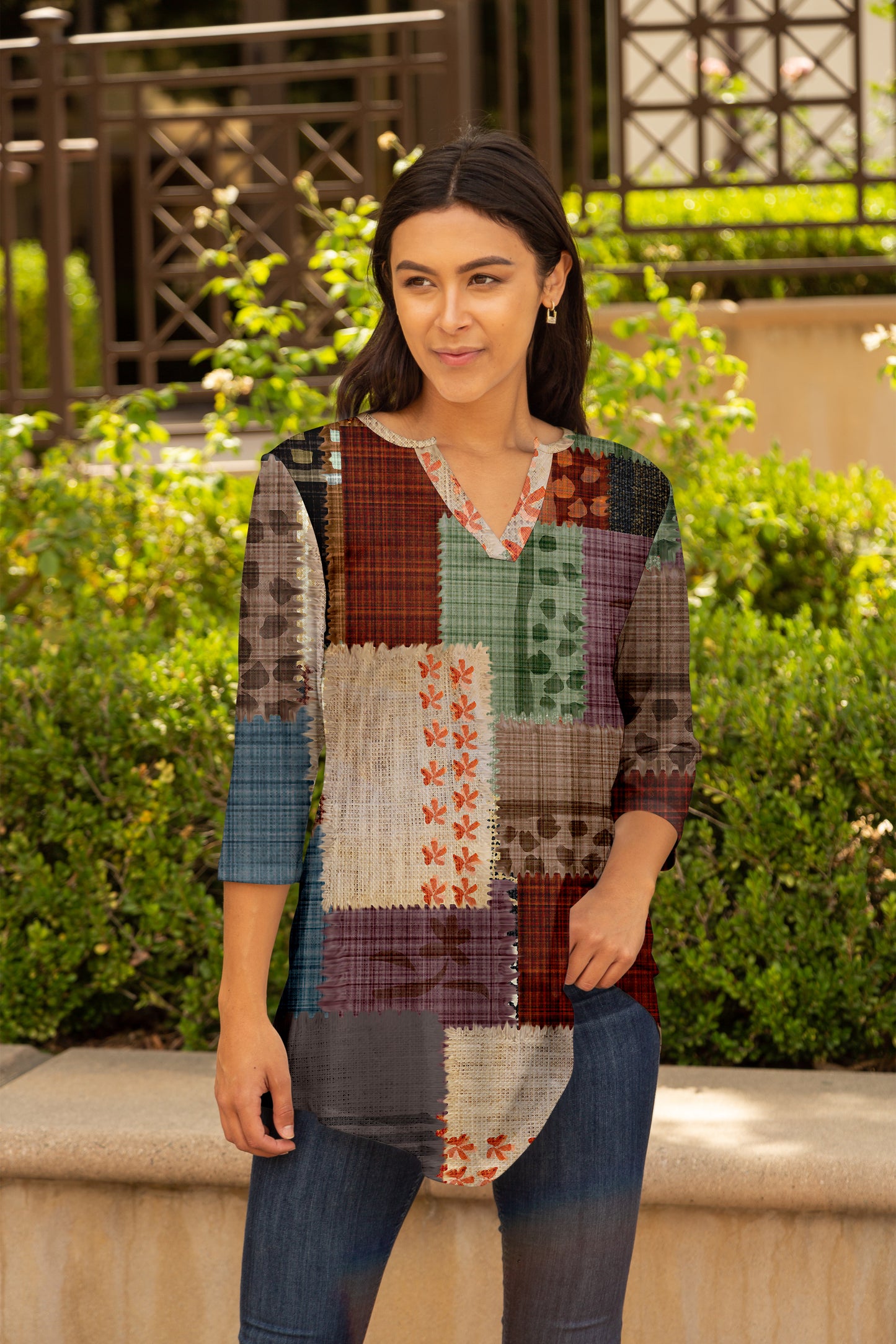 Classic Notch Neck Tunic Daisy Border