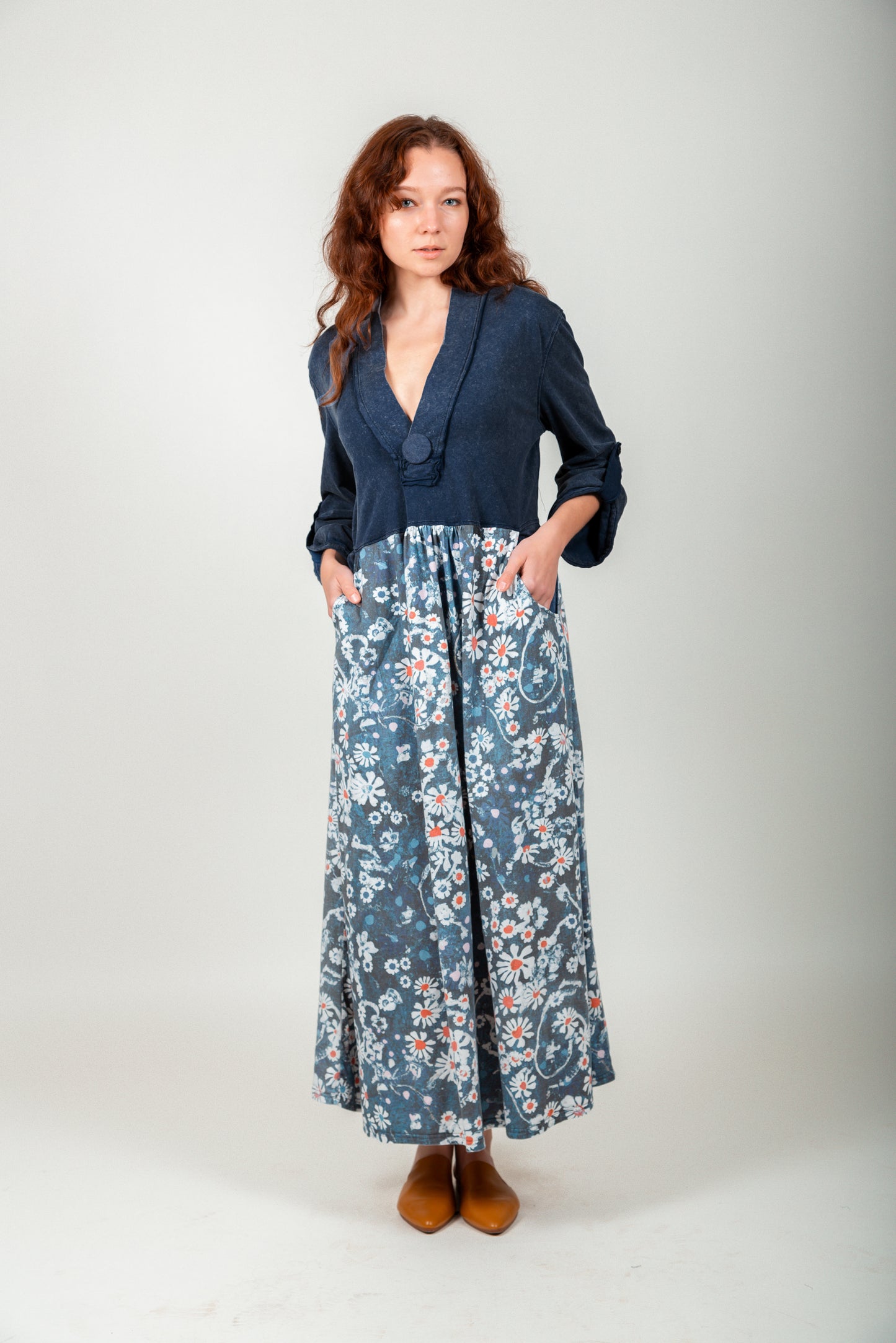 Wildflower Charm Cotton Maxi Dress (D240019T Navy )