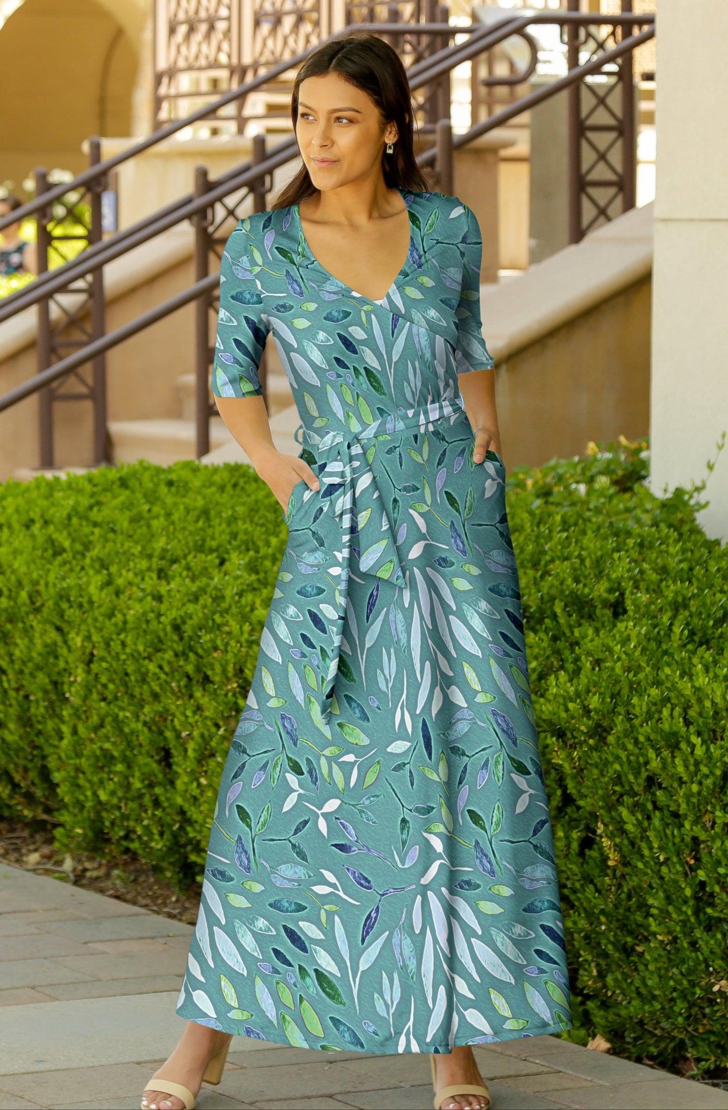 Resort-Ready Maxi Dress with Beautiful Prints-M20180073-2 Black White Rose