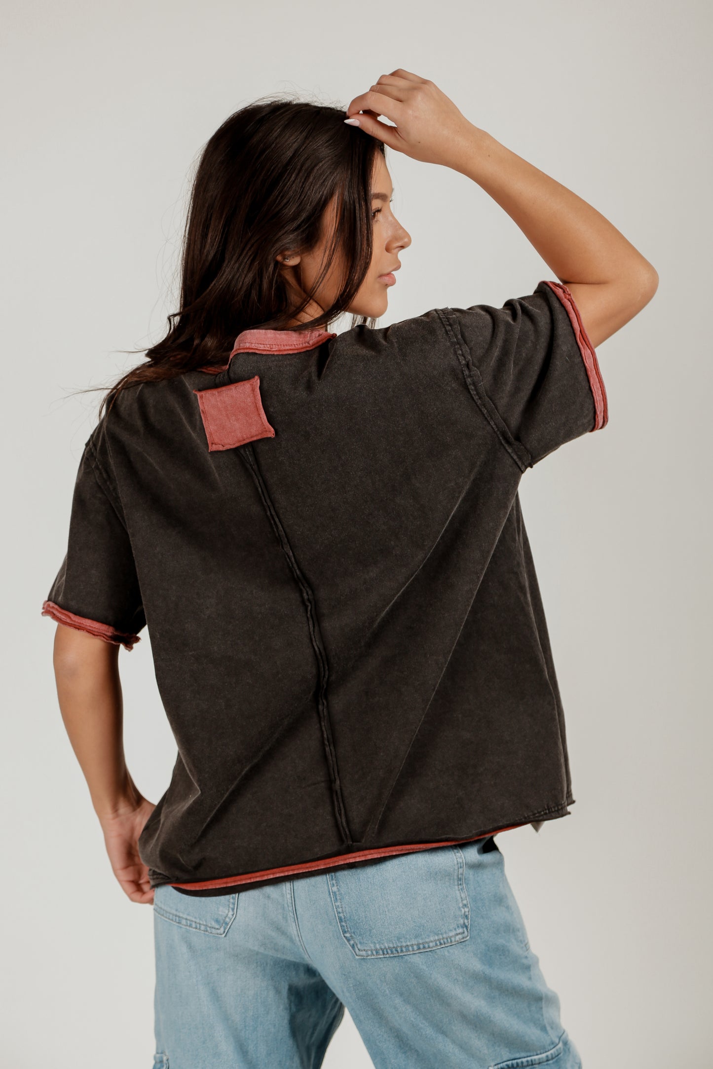 Noir Accent Tee (T240001 Mineral Washed Brown)