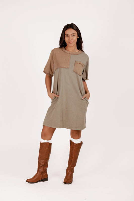Boho-Style Mineral-Washed Patched Cotton Dress (D240005 Olive )