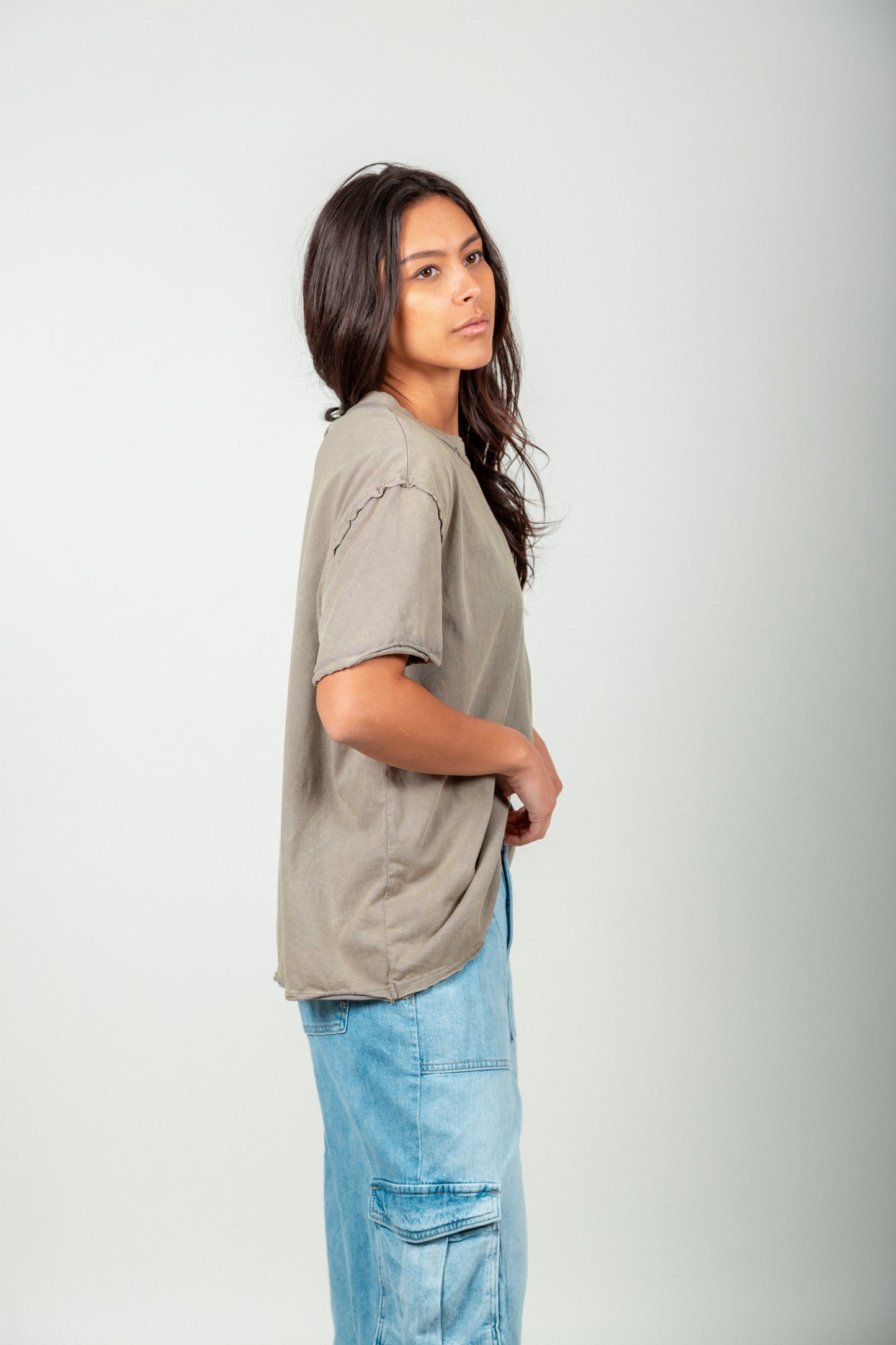 Aura Tee(T240002 Mineral Washed Olive)