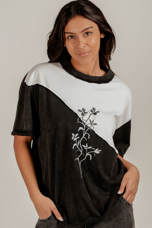 embroidery black white art Tee ( sku# T240004 black white EMB)