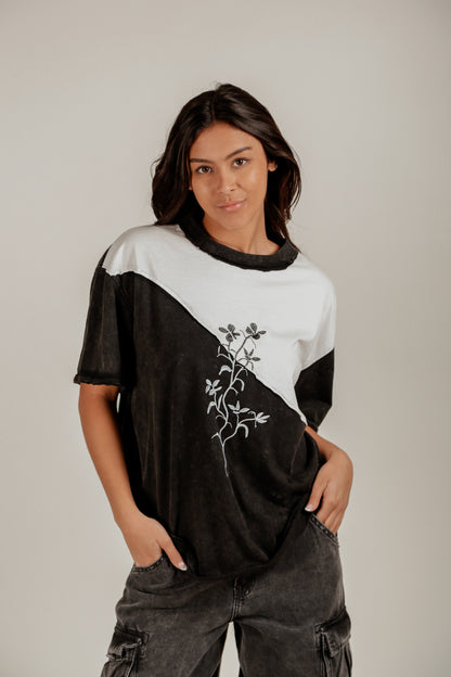 Black Grey Patched Tee(T240004 Black Grey )
